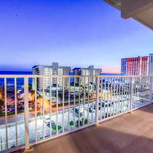 10th Floor! Beautiful 3 Bd, Great Amenities, And Great Location Holiday home Panama City Beach