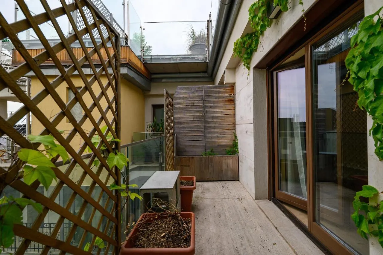3Bedroom Triplex Rooftop Apartment Budapeşte
