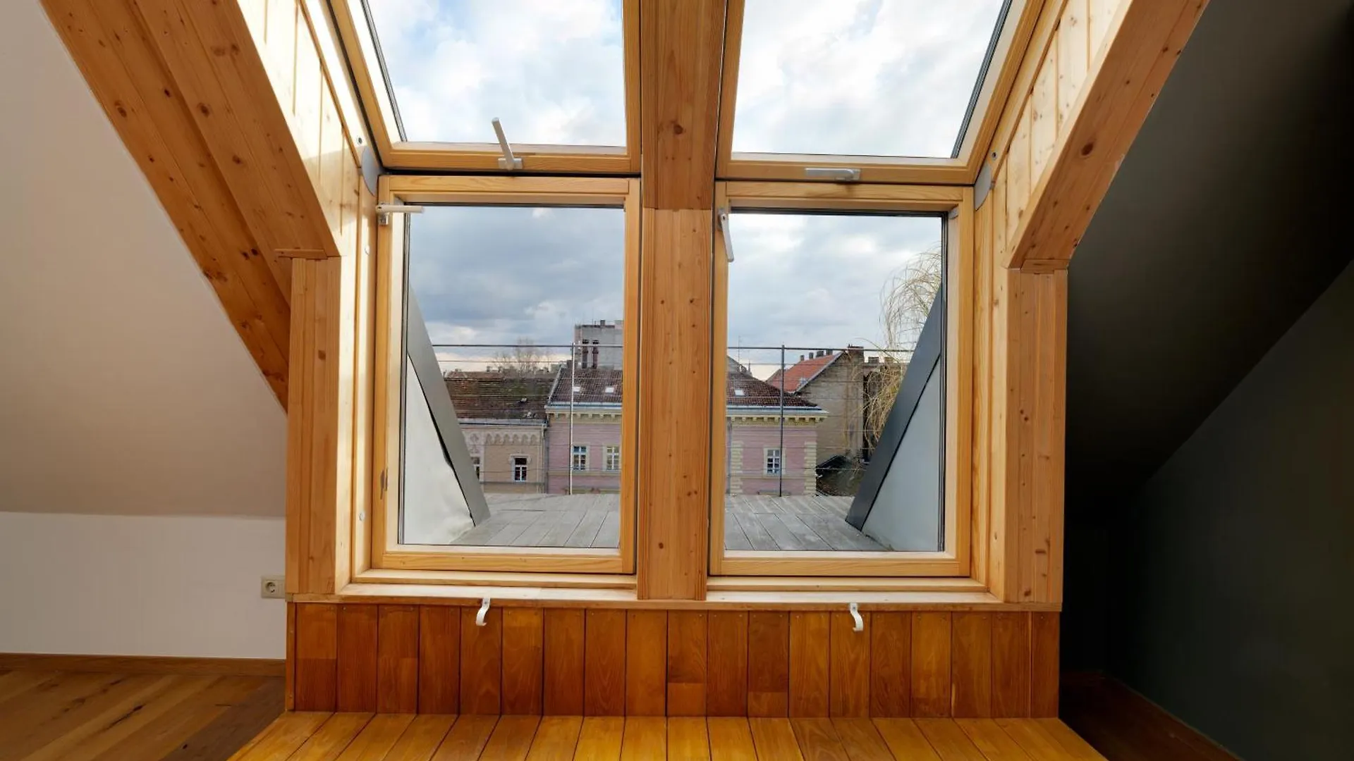 3Bedroom Triplex Rooftop Apartment Budapeşte 0*,  Macaristan