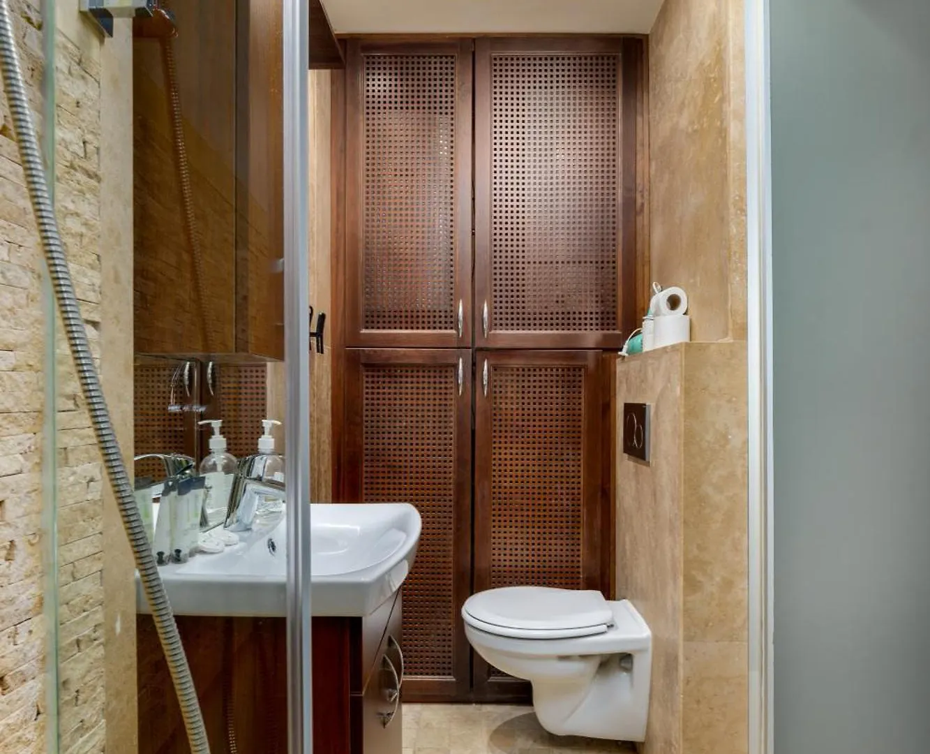 3Bedroom Triplex Rooftop Apartment Budapeşte